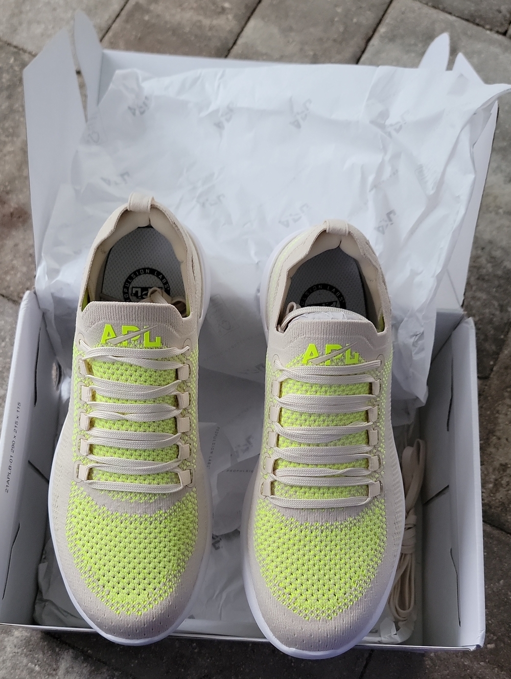 APL Women's Techloom Breeze Beach, Energy, White Sz 8.5